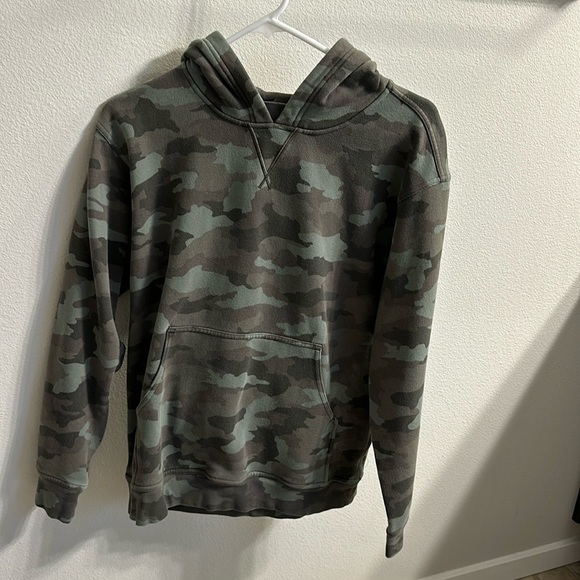 lululemon athletica Tops - Lululemon camo hoodie